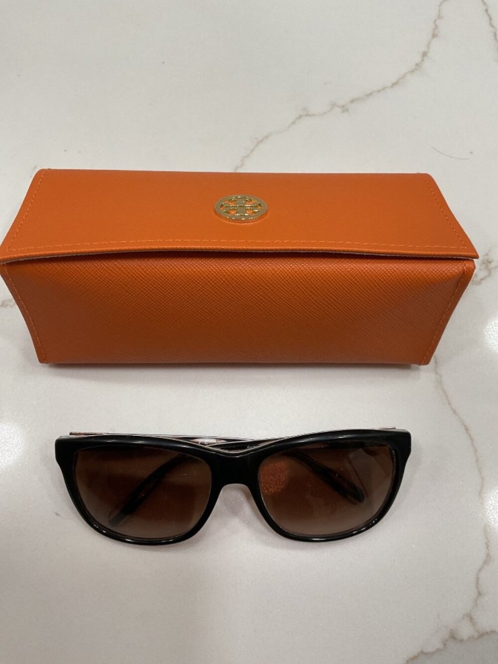 Tory Burch Case and Sunglasses TY7031 Patterned Frame and Gradient Brown Lenses